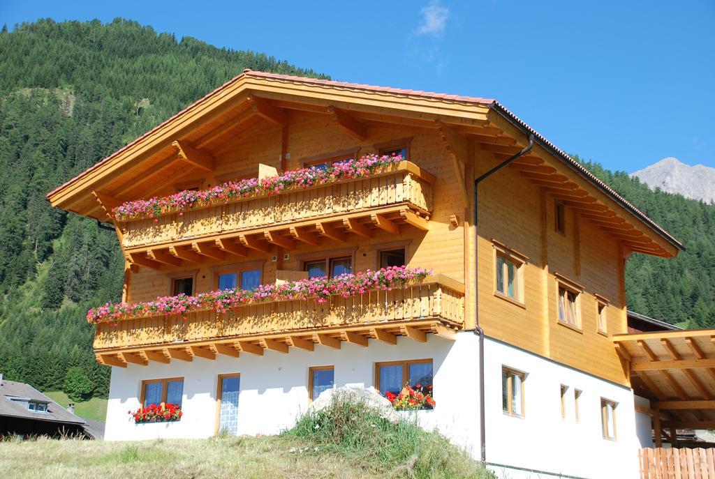 Apartamento Haus Panoramablick Kals-am Großglockner Exterior foto